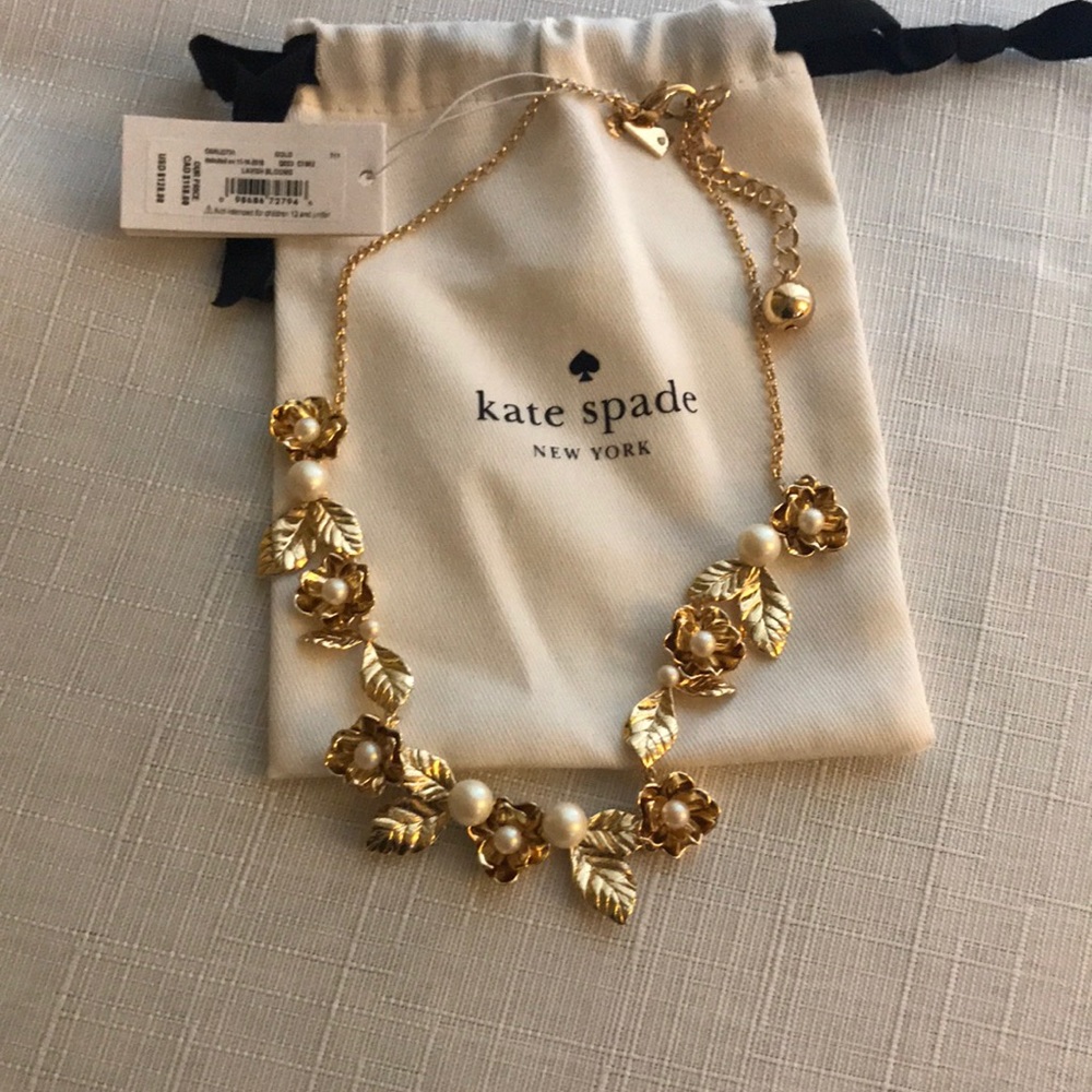 🌟3x HP🌟 NWT Kate Spade Flowers & Pearl Necklace - Picture 6 of 6